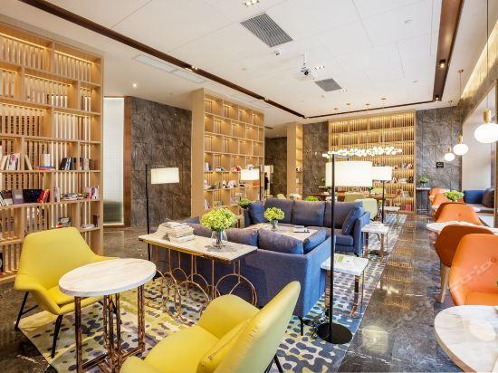 Shenzhen Bantian Huaweizhongcheng Atour Hotel Extérieur photo